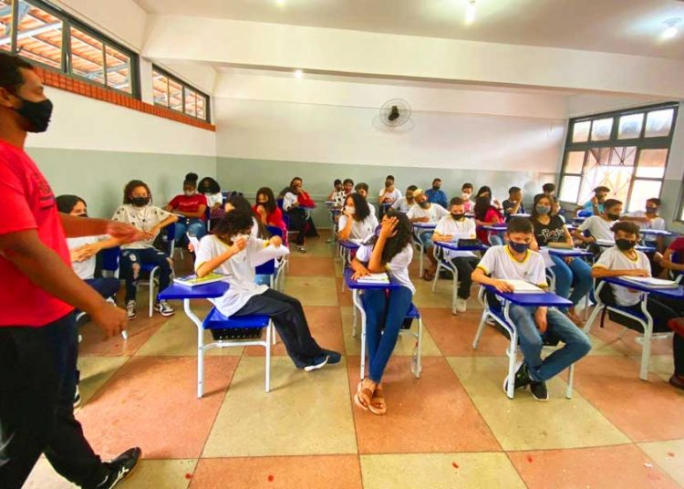 Estudantes em escola de Rio Verde, no Sudoeste goiano
