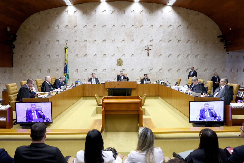 defesa da democracia julgamento stf