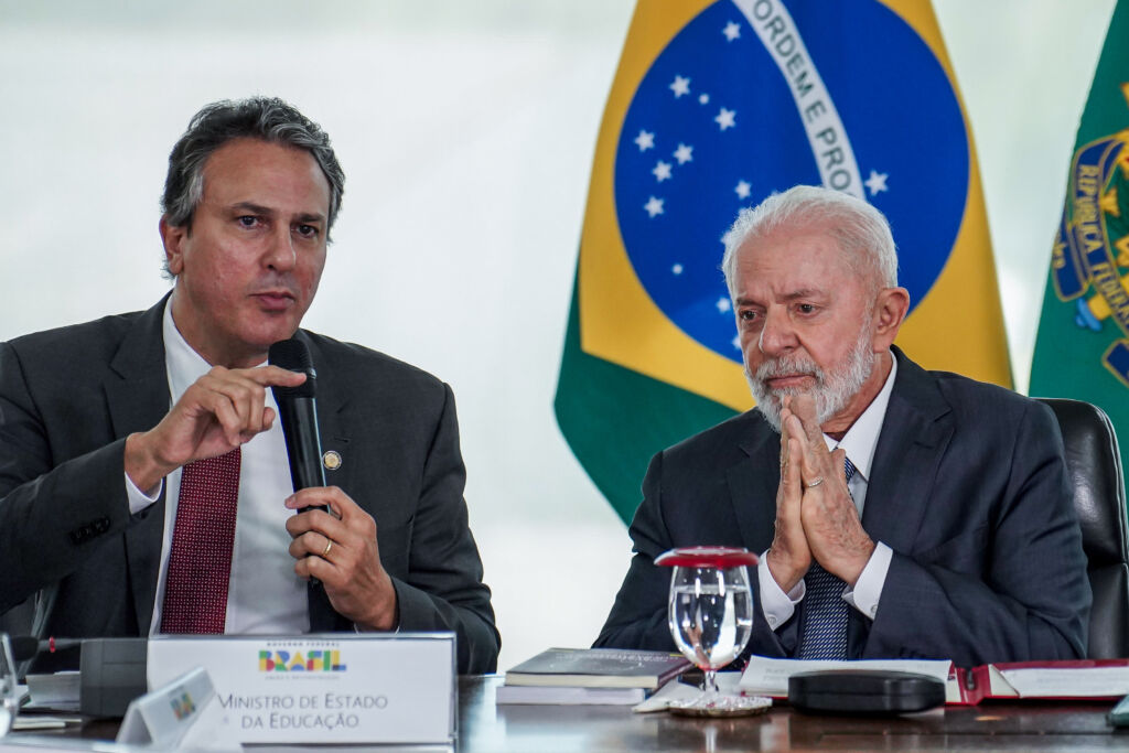 plano nacional de educação tem prazo encerrado camilo e lula